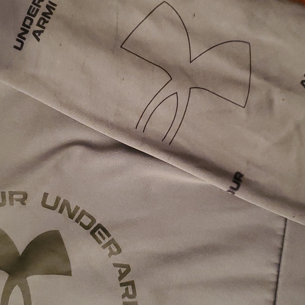 Kids XL Under Armour Hoodie Sweatshirt - Picture 4 of 6